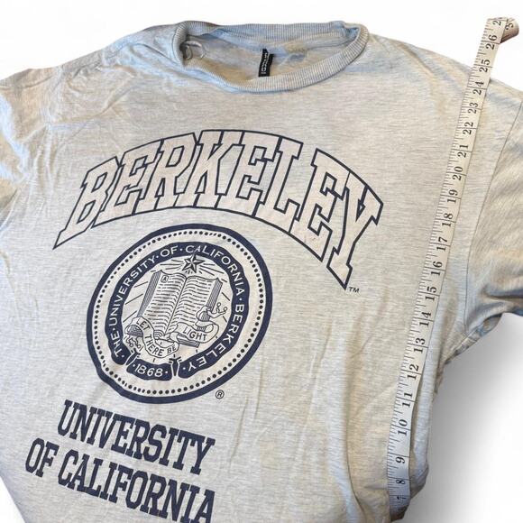 Collegiate campus core y2k berkeley grey & blue graphic tee womens size medium - Picture 5 of 5